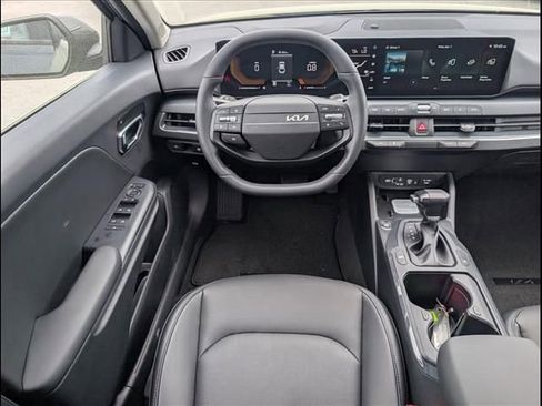 New 2026 Kia K4 FWD image 6
