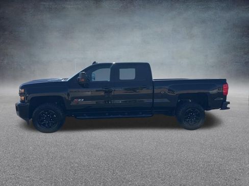 Used 2018 Chevrolet Silverado 2500 LTZ w/ Duramax Plus Package AWD/4WD image 7