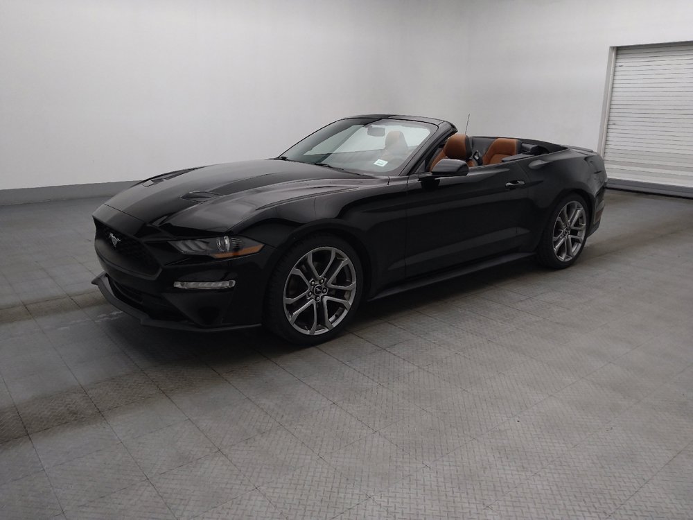 Used 2018 Ford Mustang Premium RWD image 2