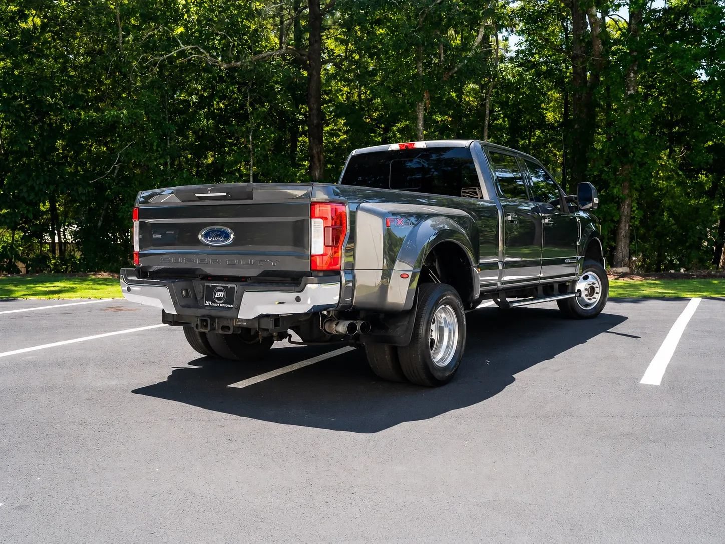 Used 2017 Ford F350 Lariat w/ Lariat Ultimate Package AWD/4WD image 2