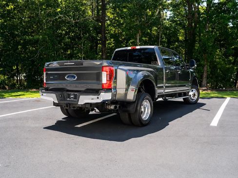 Used 2017 Ford F350 Lariat w/ Lariat Ultimate Package AWD/4WD image 2