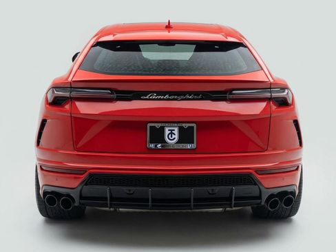 Used 2022 Lamborghini Urus Base image 14