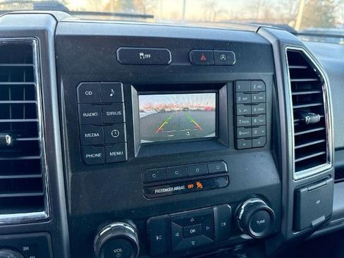 Used 2016 Ford F150 XLT w/ Trailer Tow Package image 14