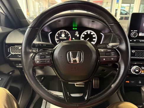 Used 2025 Honda Civic Sport image 11