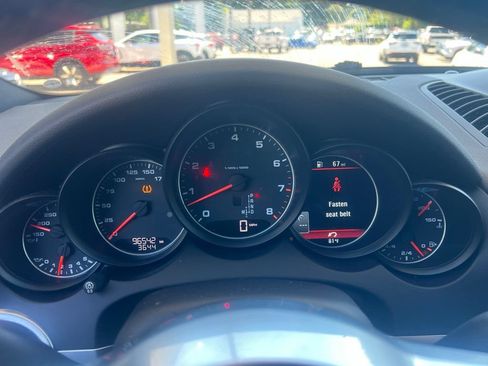 Used 2017 Porsche Cayenne AWD/4WD image 15