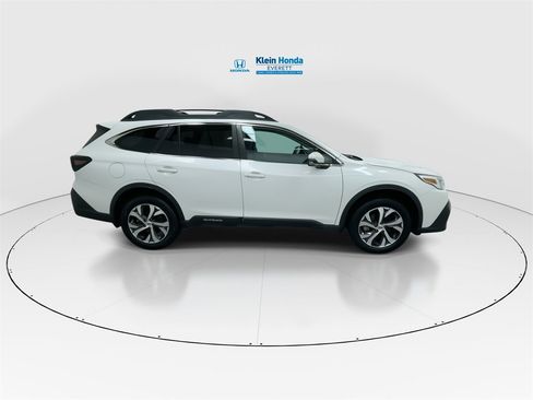 Used 2021 Subaru Outback Limited image 3