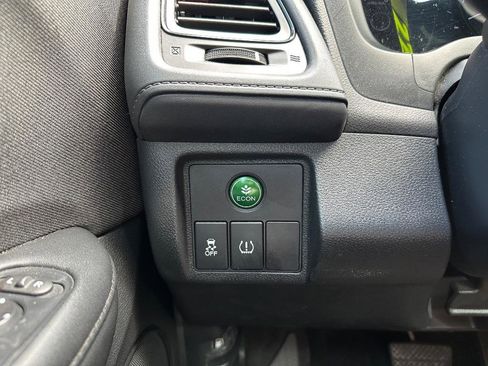 Used 2022 Honda HR-V LX image 10