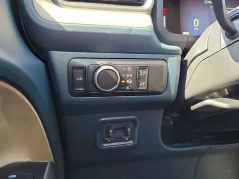 New 2026 Ford Maverick Lariat w/ 4K Tow Package image 11