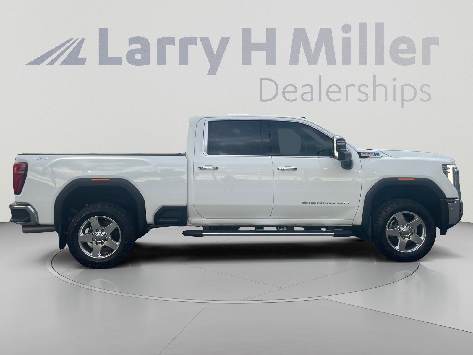 Used 2024 GMC Sierra 3500 SLT w/ SLT Convenience Package AWD/4WD image 6
