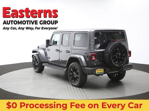 Used 2025 Jeep Wrangler Unlimited Sahara AWD/4WD image 64