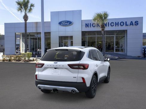 New 2026 Ford Escape SE w/ PHEV Premium Package image 8