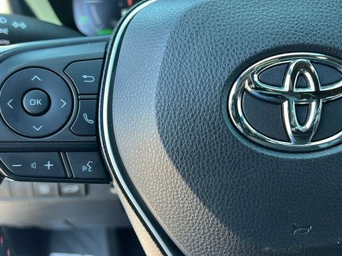 Used 2023 Toyota RAV4 XSE AWD/4WD image 19
