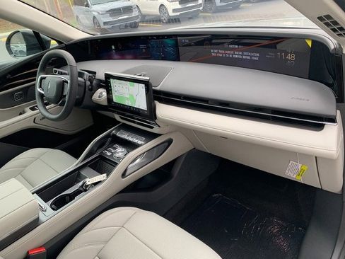 New 2026 Lincoln Nautilus Premier w/ Equipment Group 102A AWD/4WD image 19