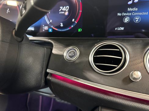 Used 2022 Mercedes-Benz E 350 Sedan image 23