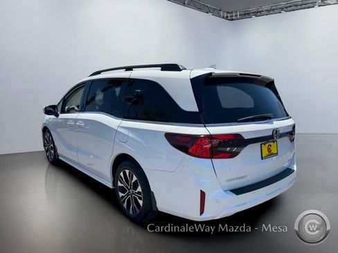 Used 2025 Honda Odyssey Elite image 6