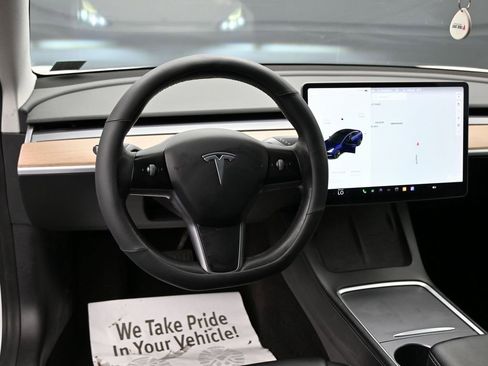 Used 2021 Tesla Model 3 Standard Range Plus image 35