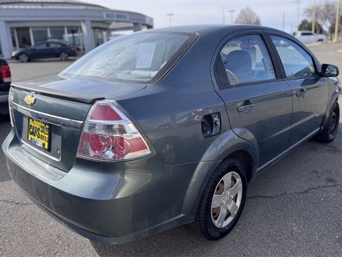 Used 2011 Chevrolet Aveo LT image 4
