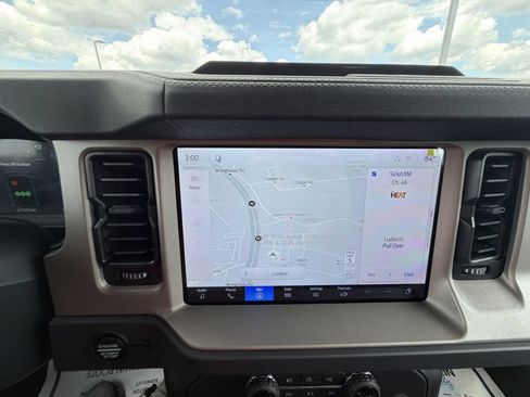 New 2026 Ford Bronco Outer Banks AWD/4WD image 24