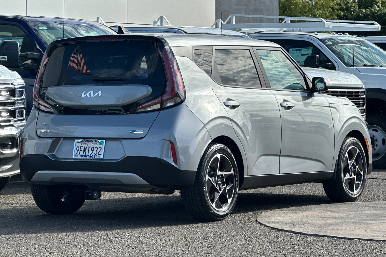 Used 2023 Kia Soul EX FWD image 4