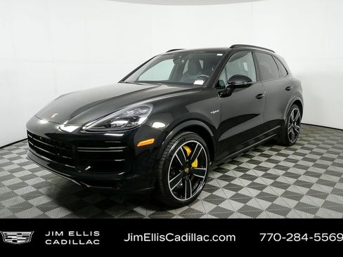 Used 2021 Porsche Cayenne Turbo S w/ Premium Package Plus image 1