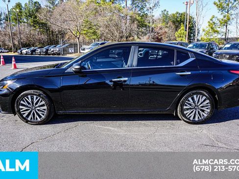 Used 2024 Nissan Altima 2.5 SV image 7
