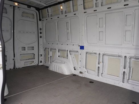 Used 2020 Mercedes-Benz Sprinter 1500 image 9