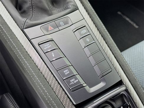 Used 2025 Porsche 718 Boxster Spyder RS image 30