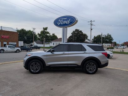 Used 2024 Ford Explorer XLT w/ Equipment Group 202A
