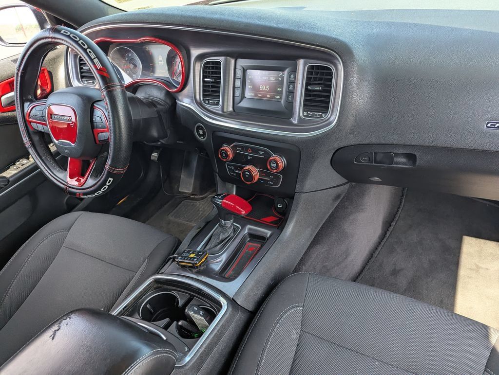 Used 2017 Dodge Charger SE RWD image 29