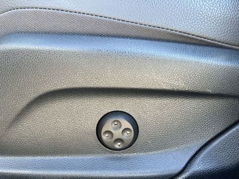 Used 2022 Mercedes-Benz GLC 300 GLC 300 image 26