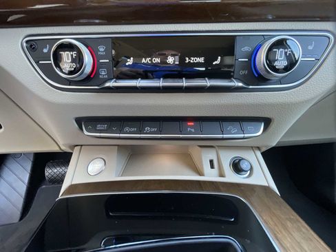 Used 2024 Audi Q5 2.0T Premium image 34