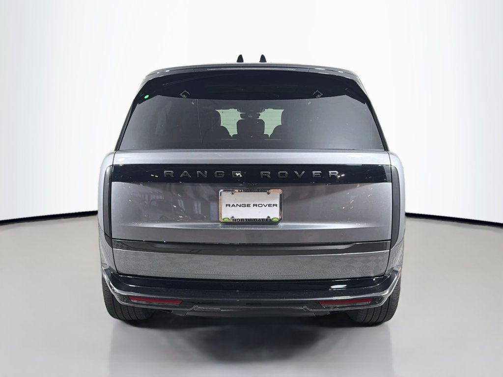 New 2026 Land Rover Range Rover Long Wheelbase SE AWD/4WD image 6