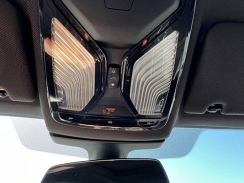 Used 2017 BMW 540i w/ Premium Package image 45