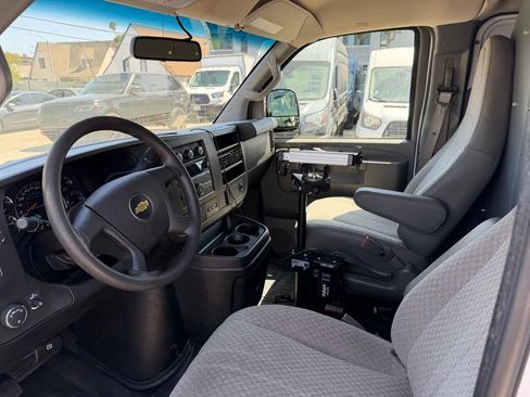 Used 2020 Chevrolet Express 2500 RWD image 23