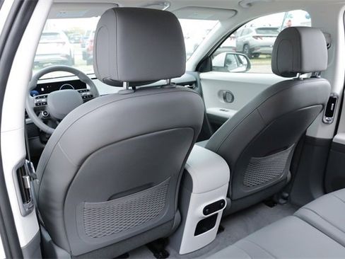 New 2026 Hyundai Ioniq 5 SEL image 18