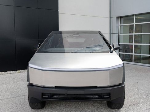 Used 2024 Tesla Cybertruck AWD Crew Cab image 2