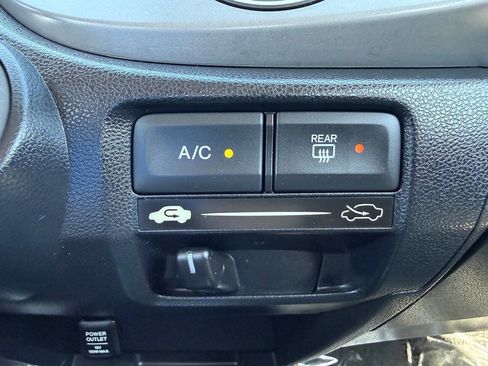 Used 2013 Honda Fit image 36