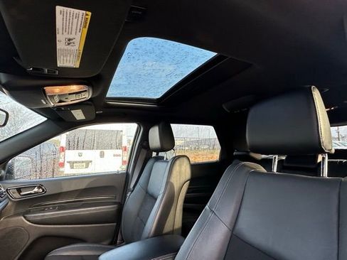 Used 2022 Dodge Durango GT image 28