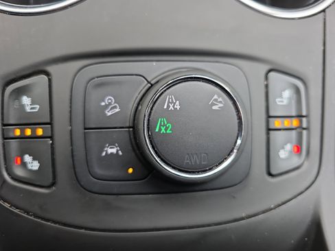 Used 2024 GMC Terrain SLT image 22