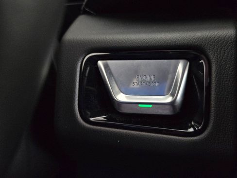 Used 2025 GMC Yukon Denali AWD/4WD image 24