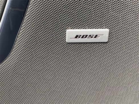 New 2025 Chevrolet Suburban Premier image 24