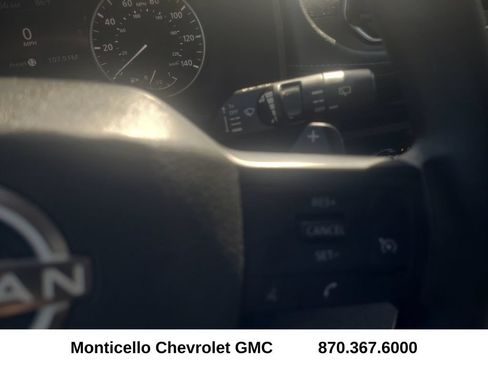 Used 2025 Nissan Rogue S FWD image 20