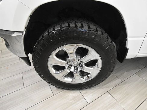 Used 2021 RAM 1500 Big Horn image 9