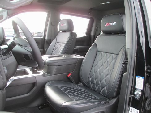 Used 2022 Chevrolet Silverado 1500 RST image 17