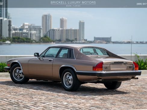 Used 1987 Jaguar XJS V12 Coupe RWD image 12