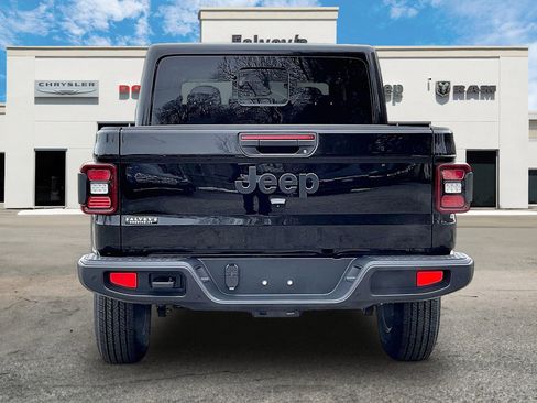 New 2026 Jeep Gladiator Sport image 4