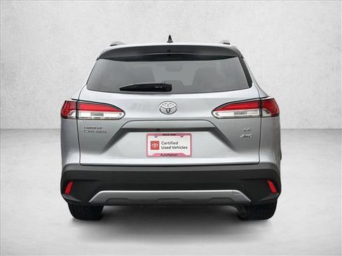 Certified 2025 Toyota Corolla Cross LE image 6