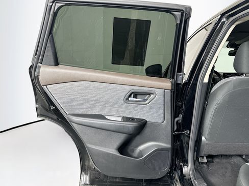 Used 2023 Nissan Rogue SV AWD/4WD image 26