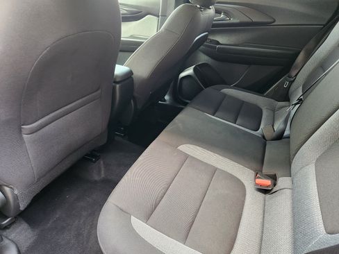 Used 2025 Chevrolet TrailBlazer LT AWD/4WD image 32