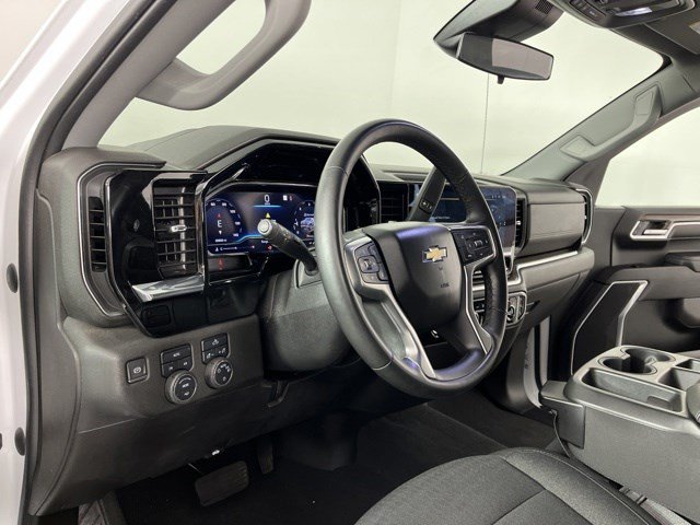 Used 2023 Chevrolet Silverado 1500 LT AWD/4WD image 17